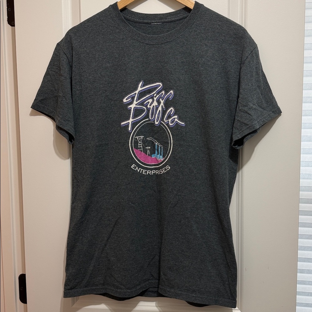 EUC. Medium Men’s T Shirt